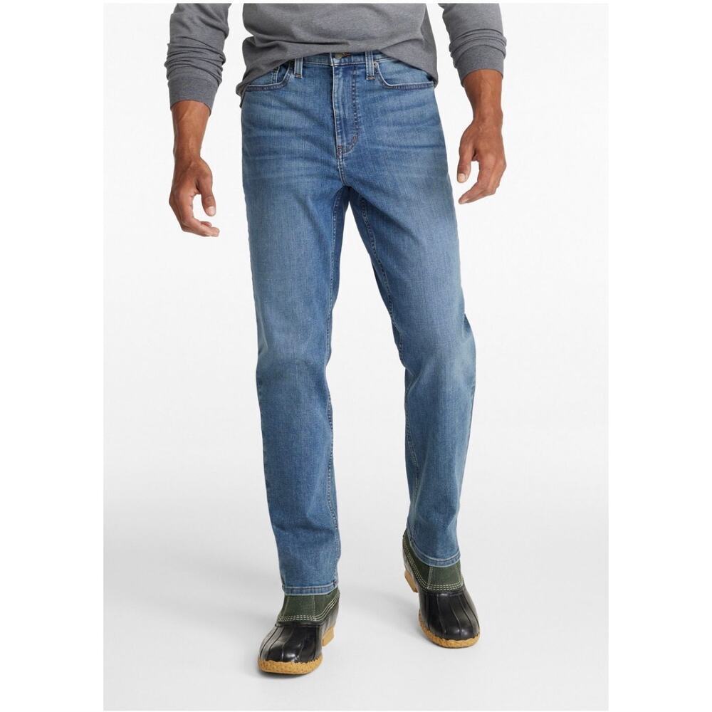 L.L. Bean BeanFlex Jeans 33x29 Medium Wash Classic Fit Stretch Denim Pristine